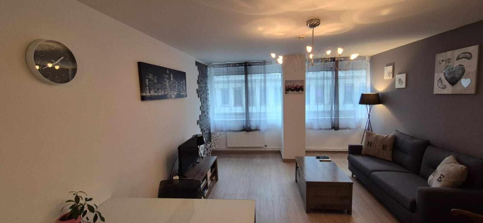 Nouveau !! Appartement Confortable Totalement Renove Avec Parking Gratuit - Hypercentre De Nancy Zewnętrze zdjęcie